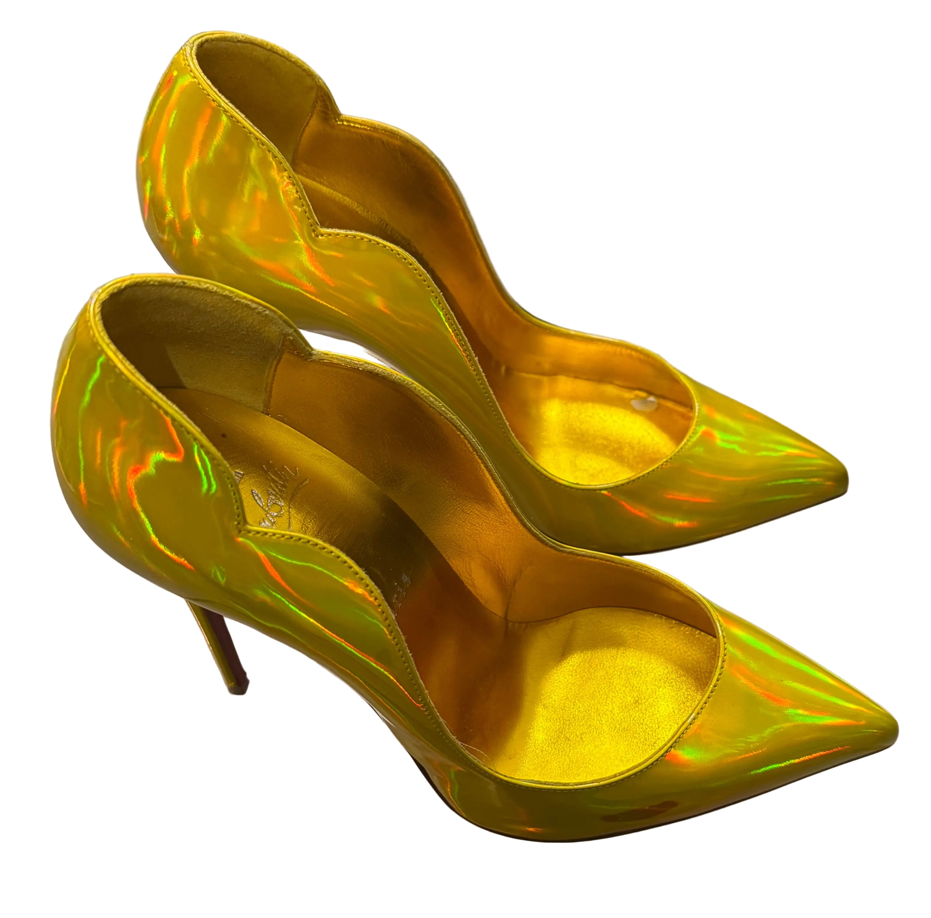 Escarpins Christian Louboutin – Verni Nude à Plateforme